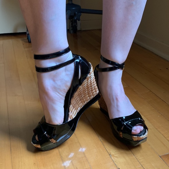 BCBG MaxAzria wedge sandals - Picture 7 of 8